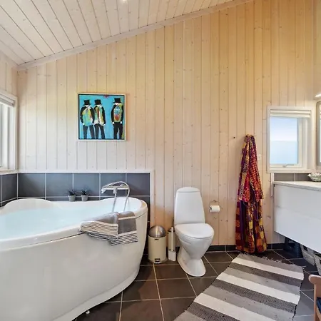 Beautiful In With House Sea View
