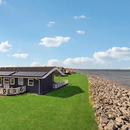 Beautiful In With House Sea View *
